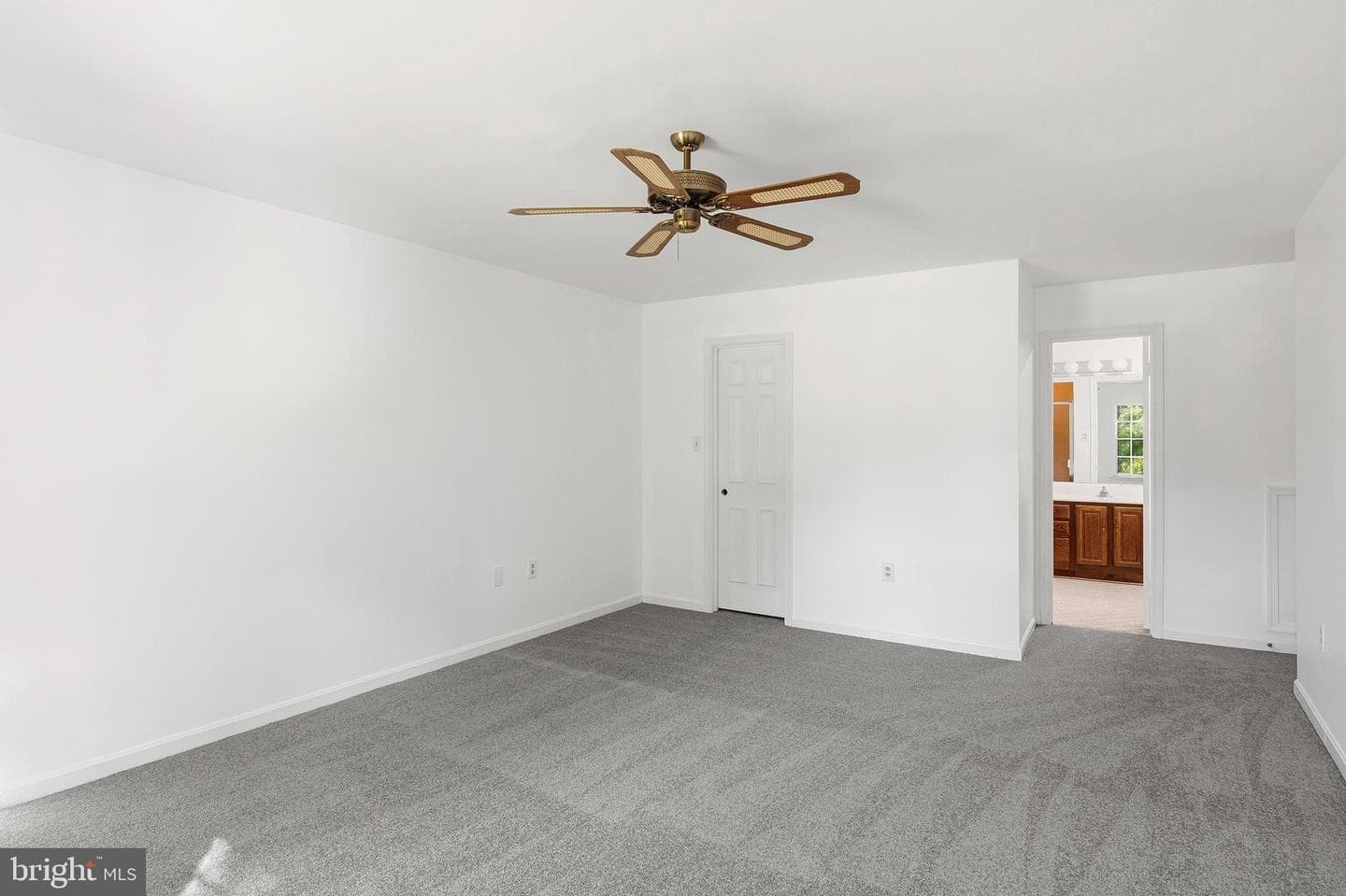 6105 Gallery St photo 24