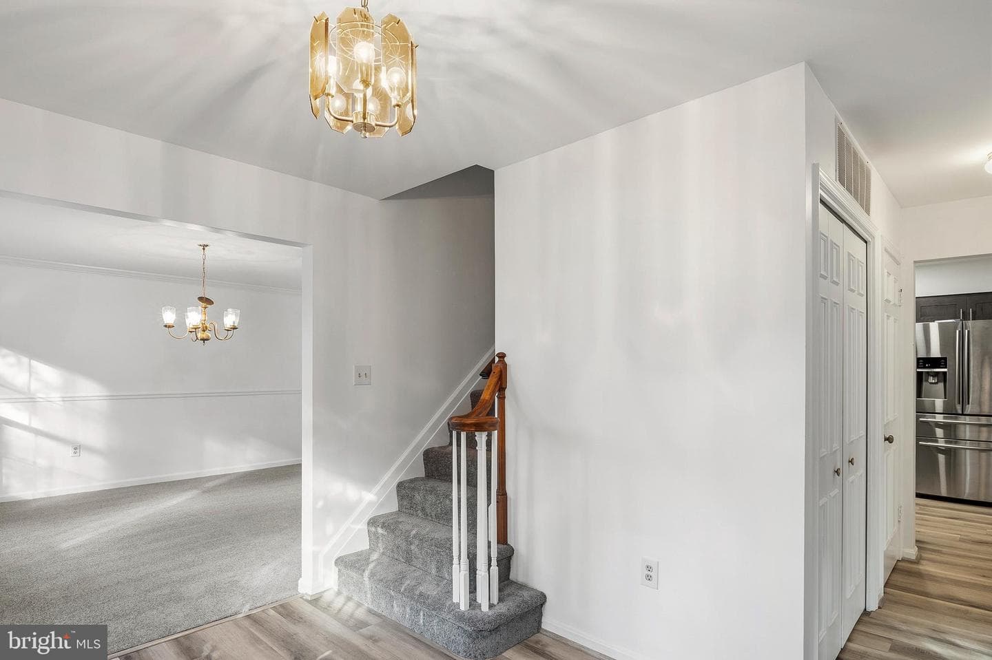 6105 Gallery St photo 6