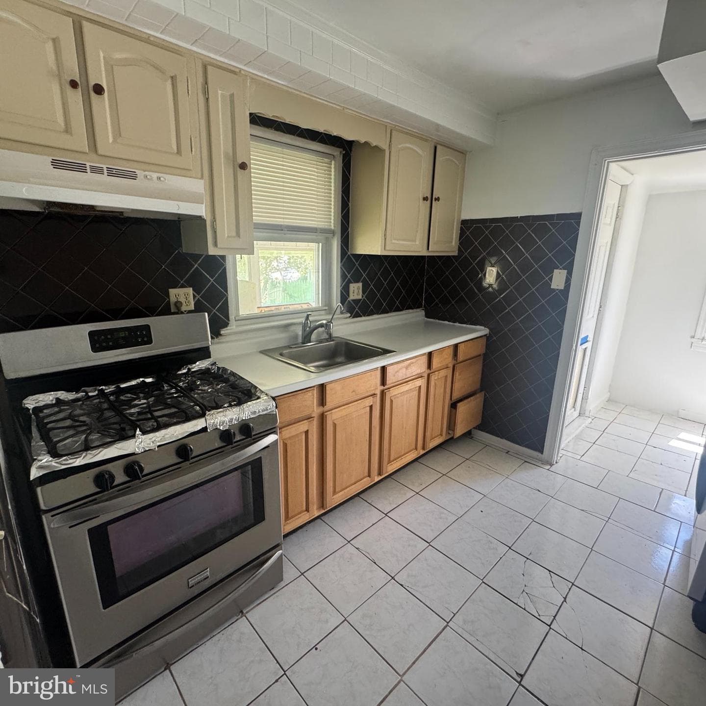 4411 71st Avenue photo 4