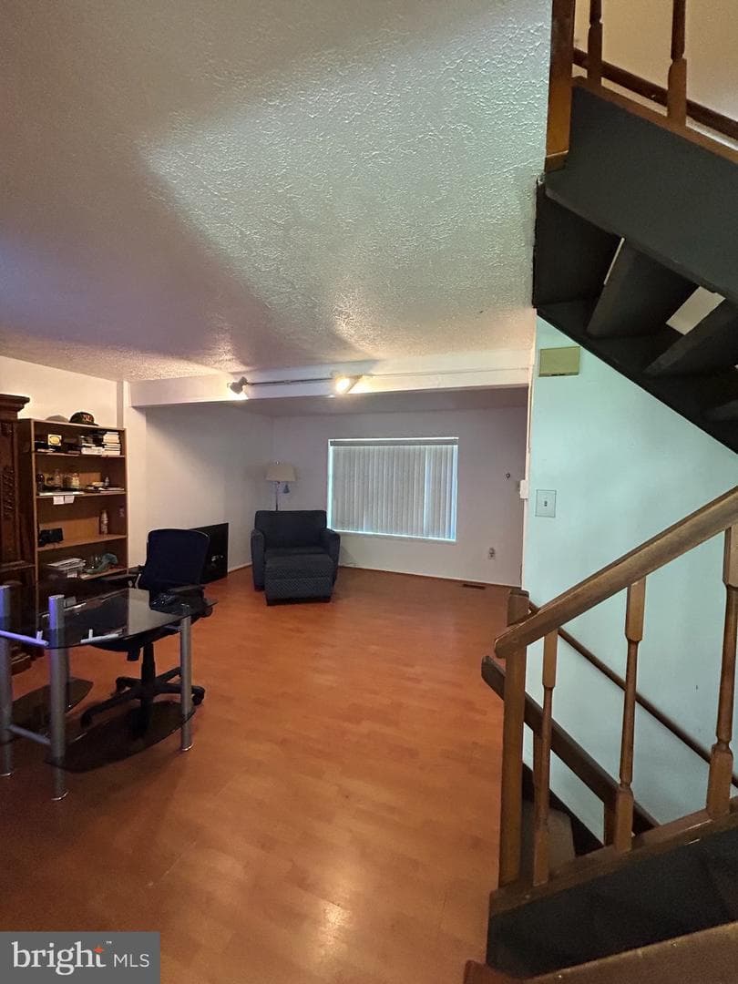 430 Possum Court photo 3