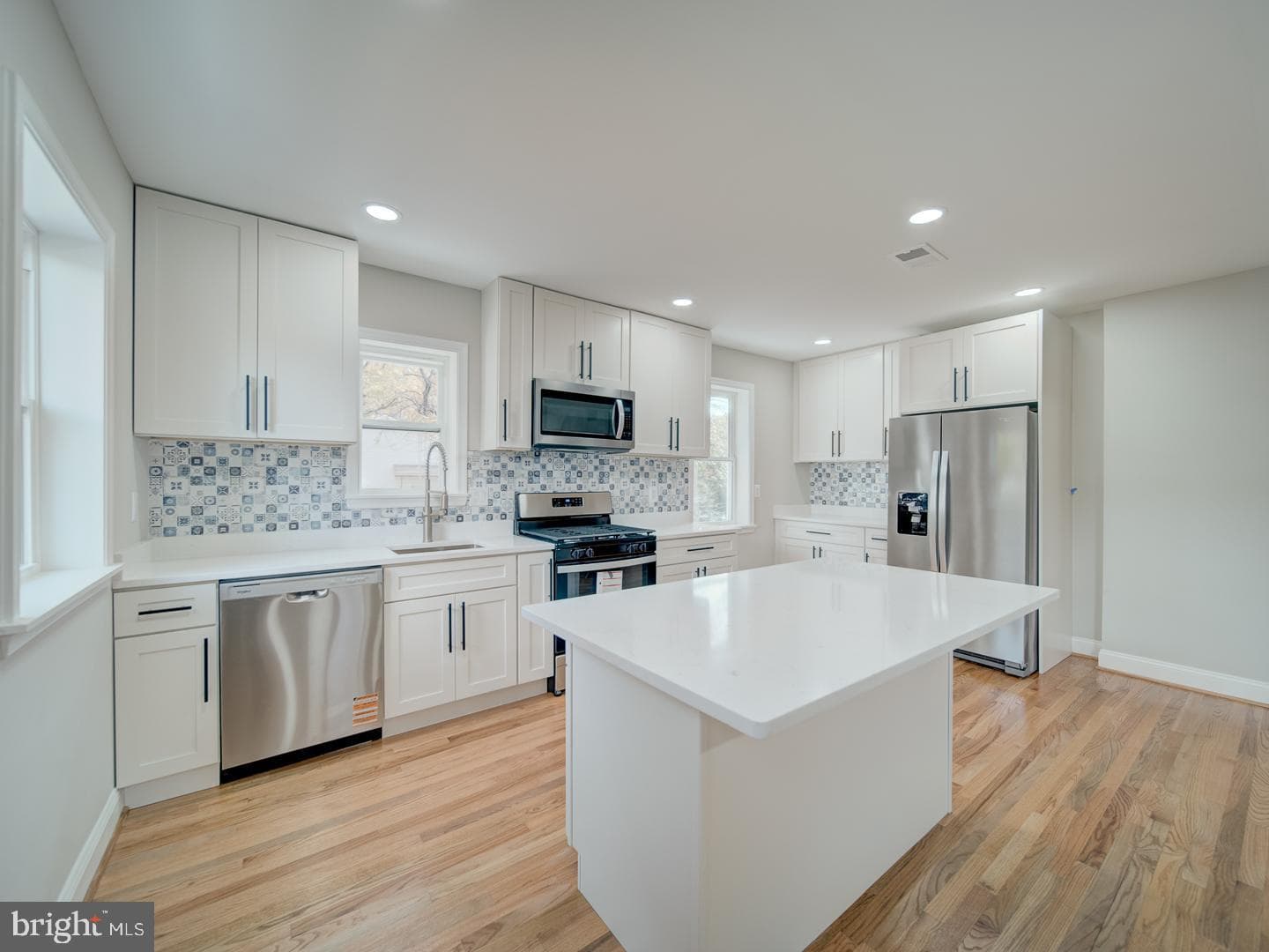 6211 42nd Avenue photo 11