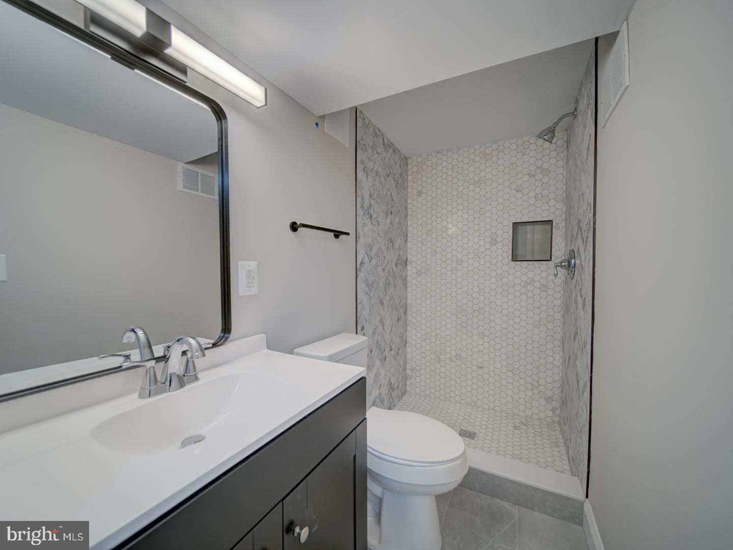6211 42nd Avenue photo 39