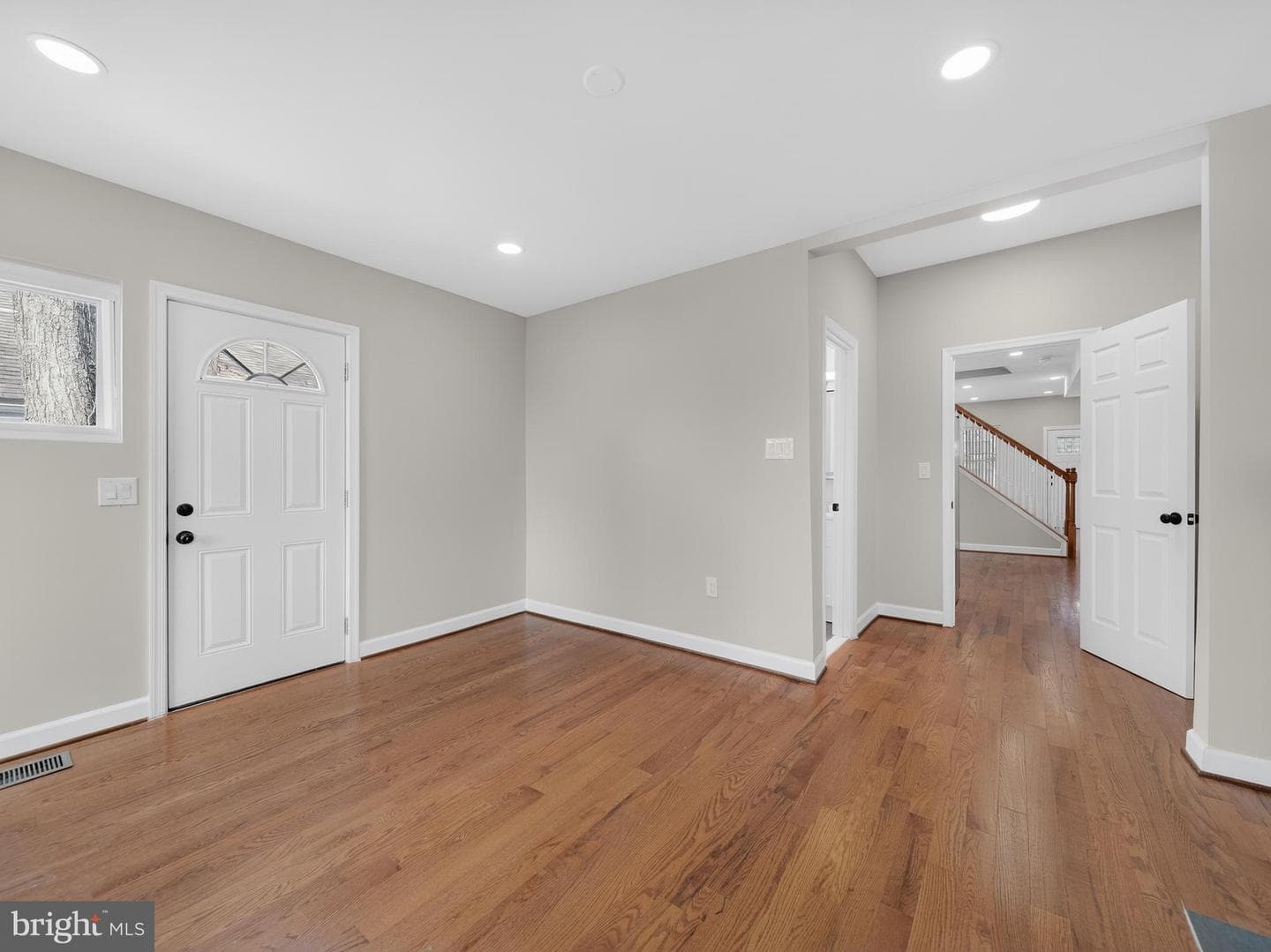 5919 Addison Road photo 18