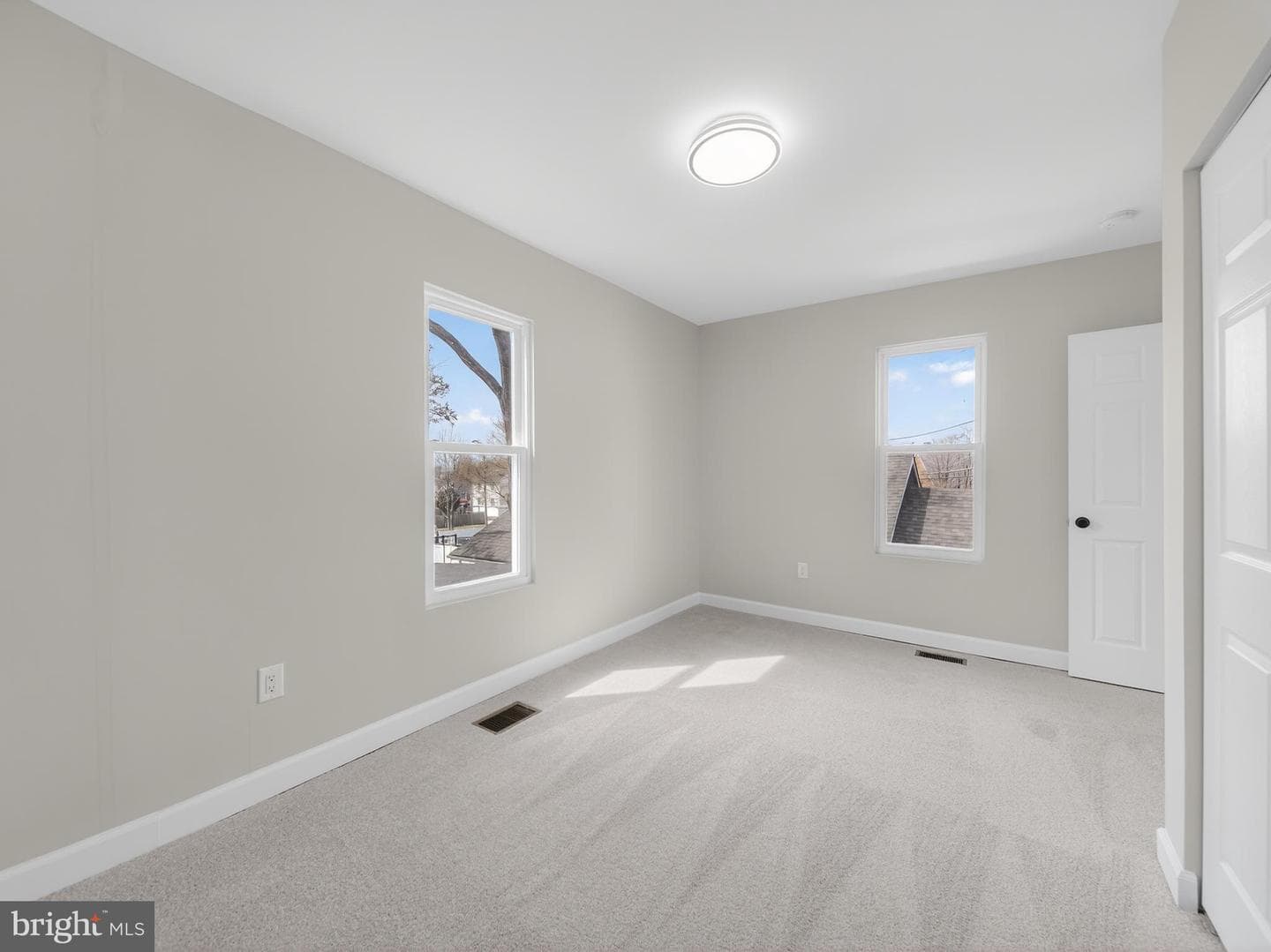 5919 Addison Road photo 24