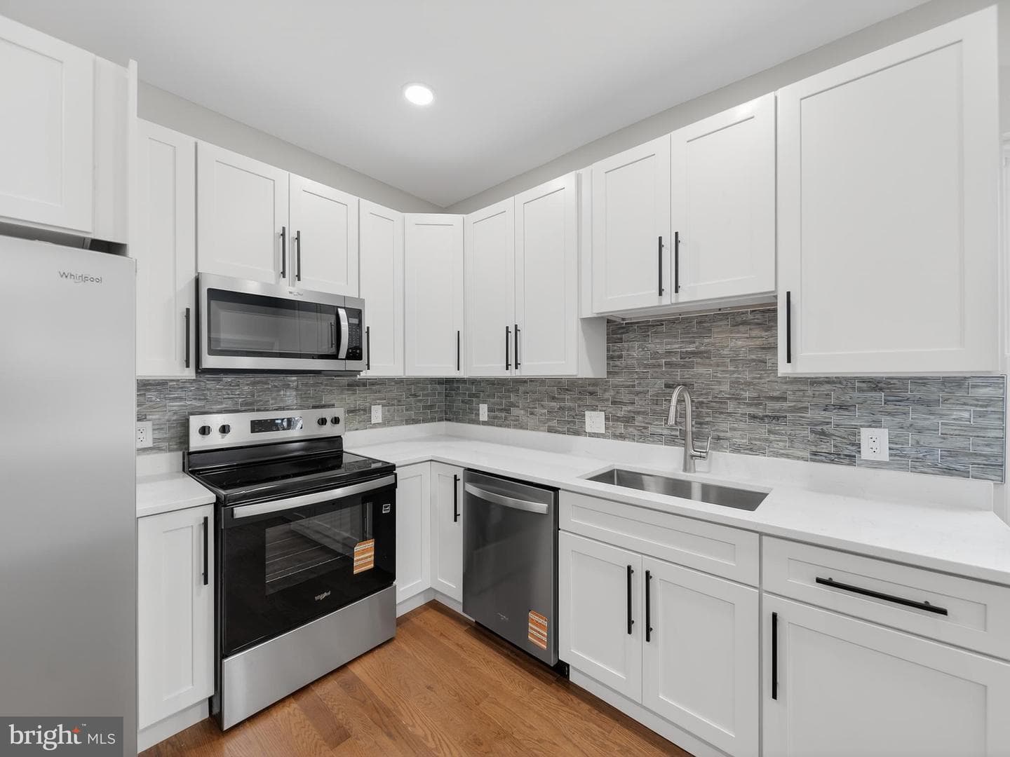 5919 Addison Road photo 7