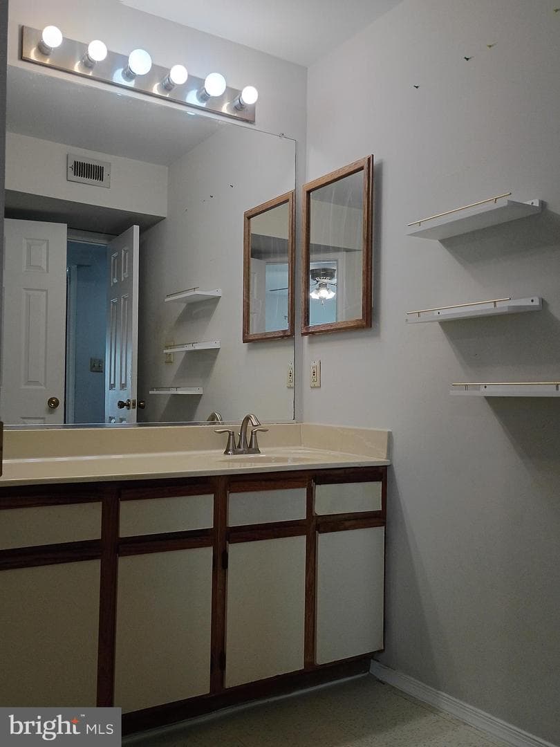 13560 Lord Sterling Place #9-4 photo 20