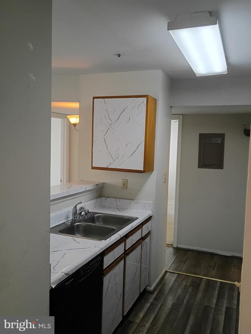 13560 Lord Sterling Place #9-4 photo 30