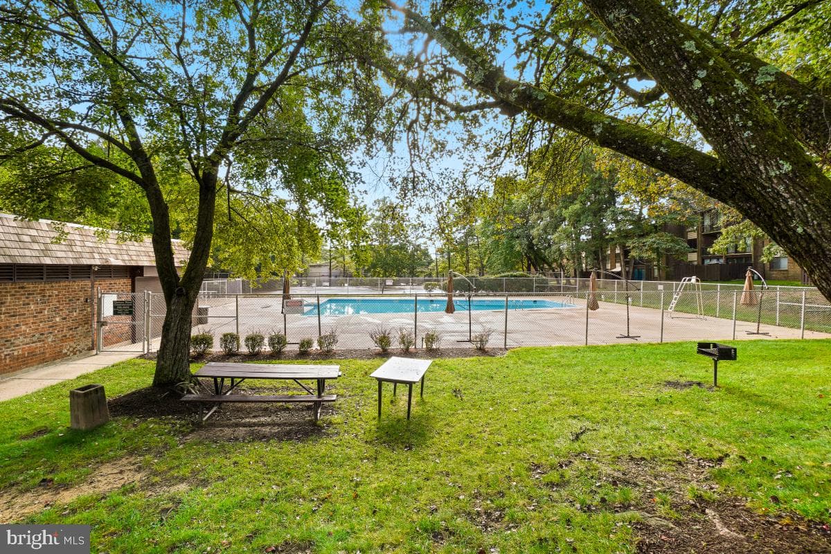 8431 Greenbelt Road photo 14