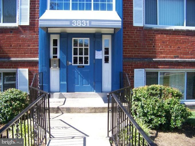 3831 Hamilton #f-102, Hyattsville