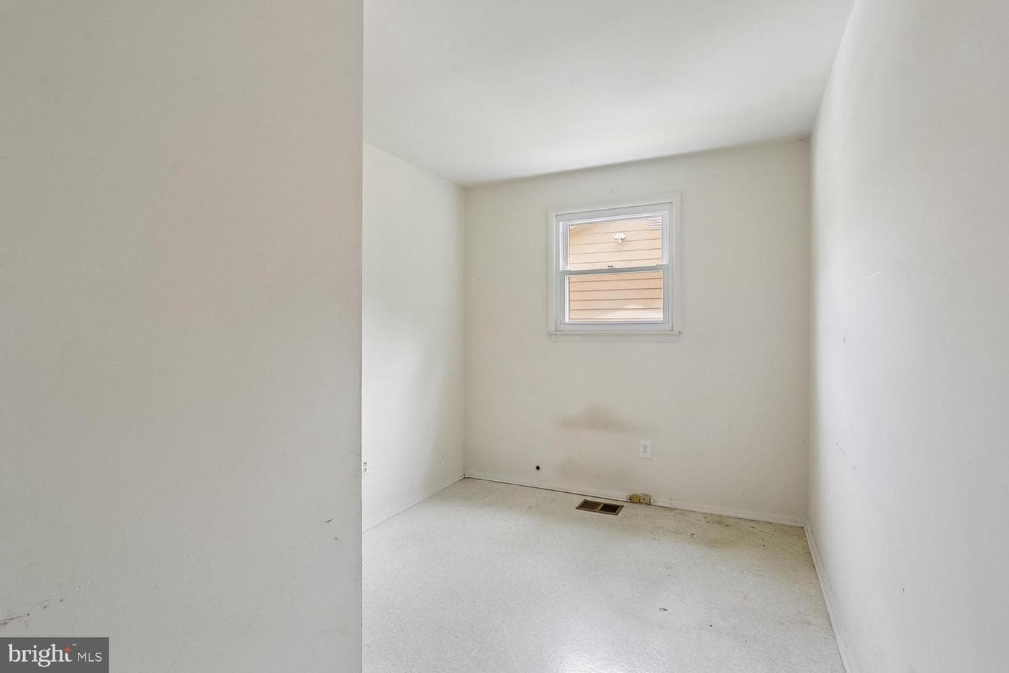 8303 Montpelier Drive photo 15