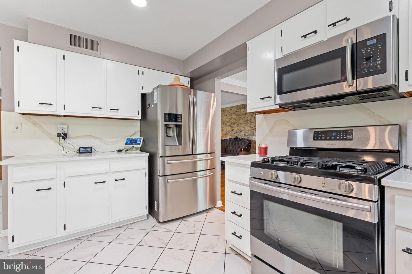 2302 Muskogee St photo 19