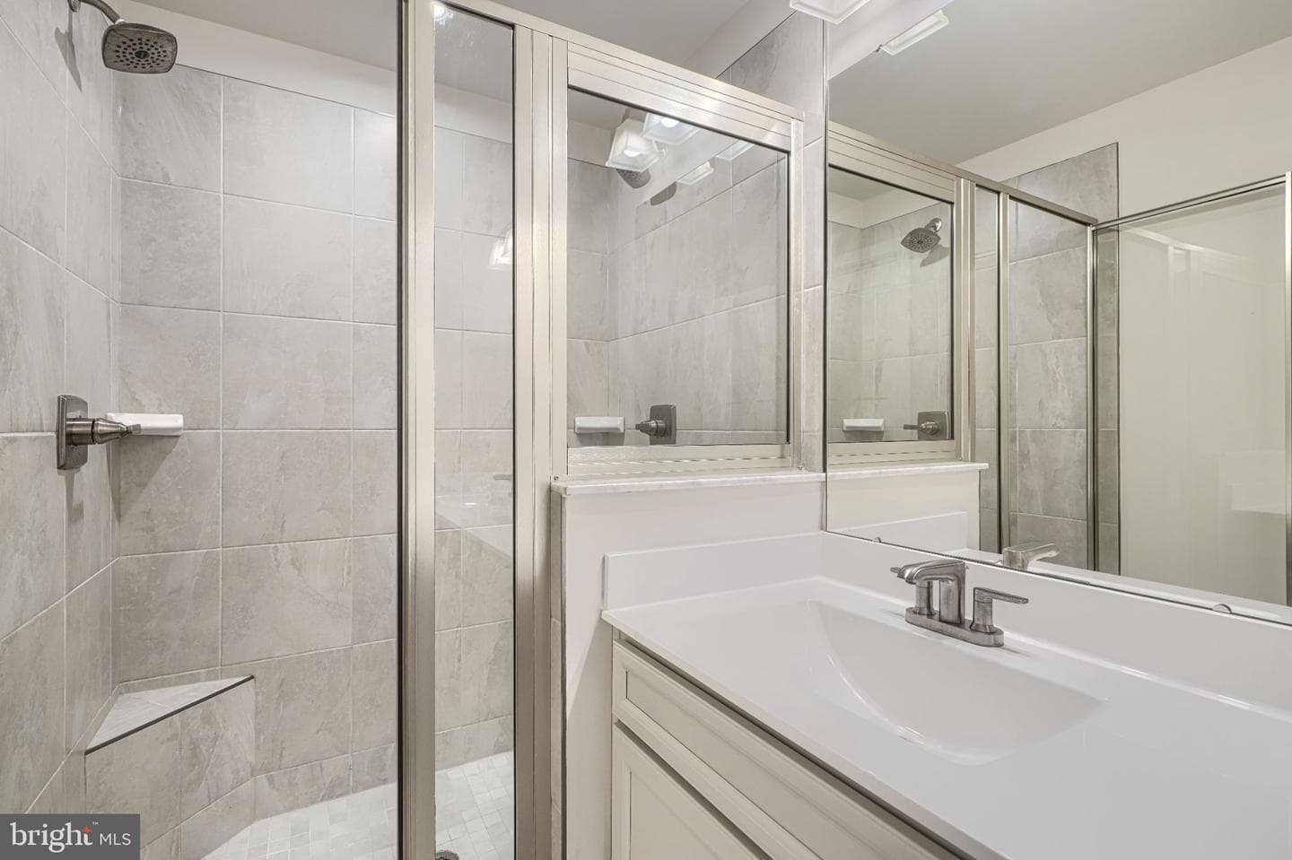 10720 Presidential Parkway photo 35