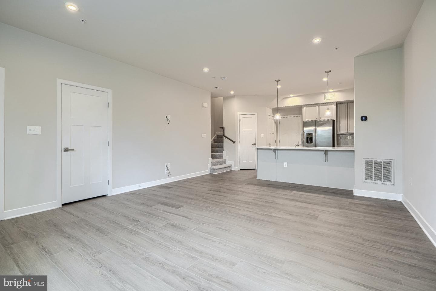 10720 Presidential Parkway photo 6