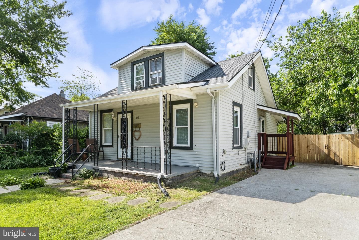 5415 Powhatan Road photo 1