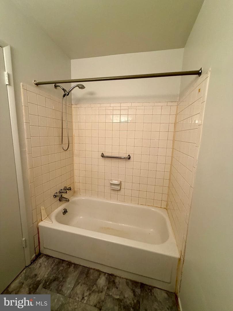 7639 Swan Terrace photo 12