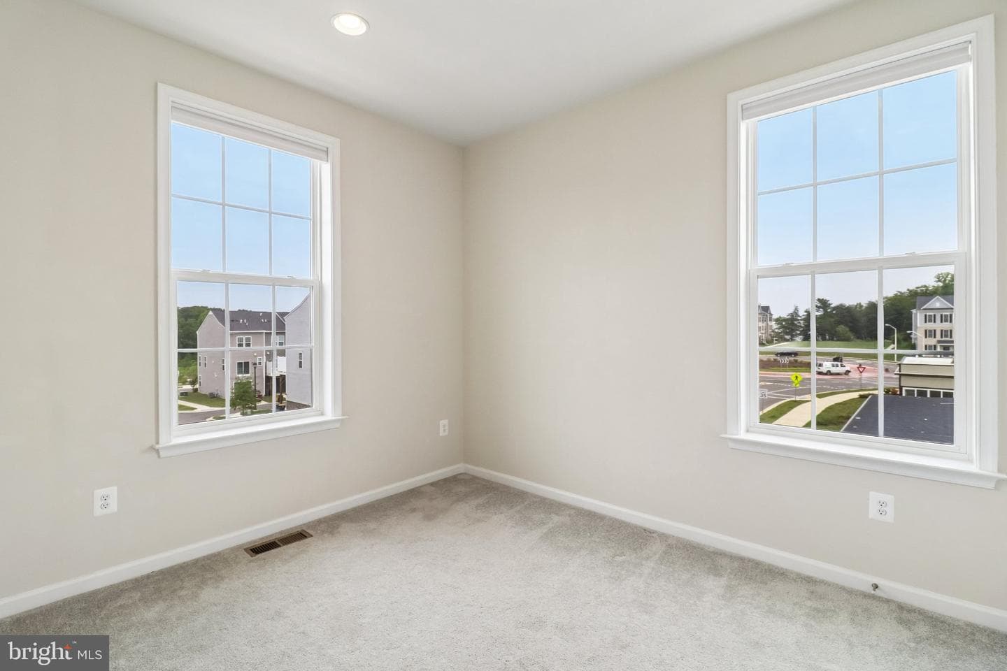7720 Presidential Parkway photo 54