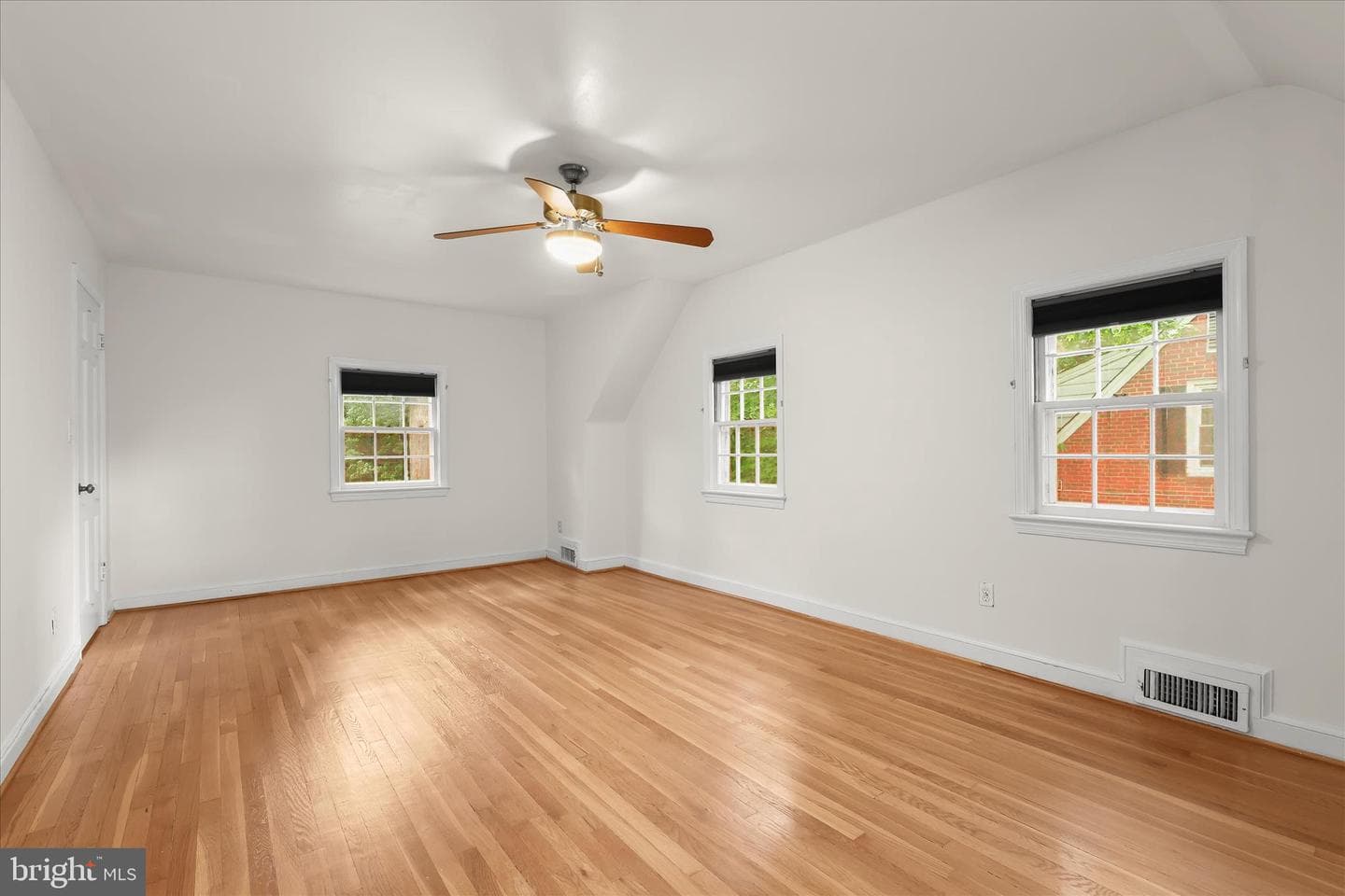 4104 Woodberry Street photo 17