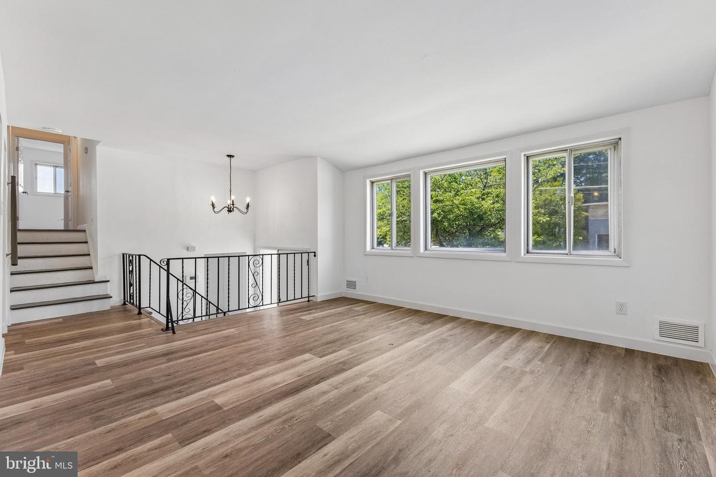 308 Aragona Drive photo 6