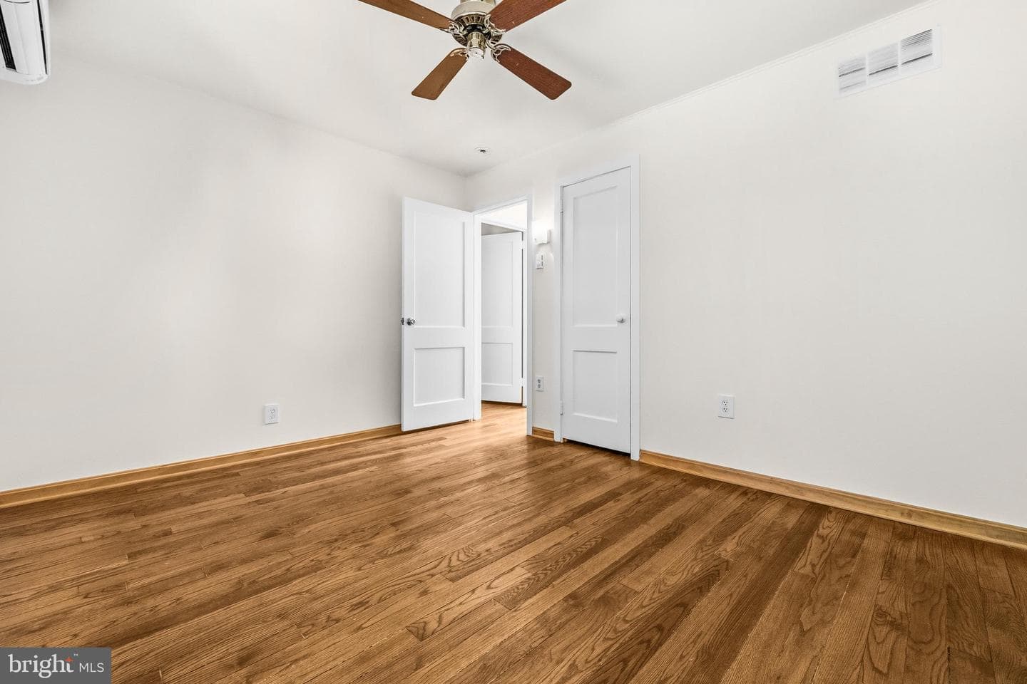 15 Laurel Hill Road photo 24