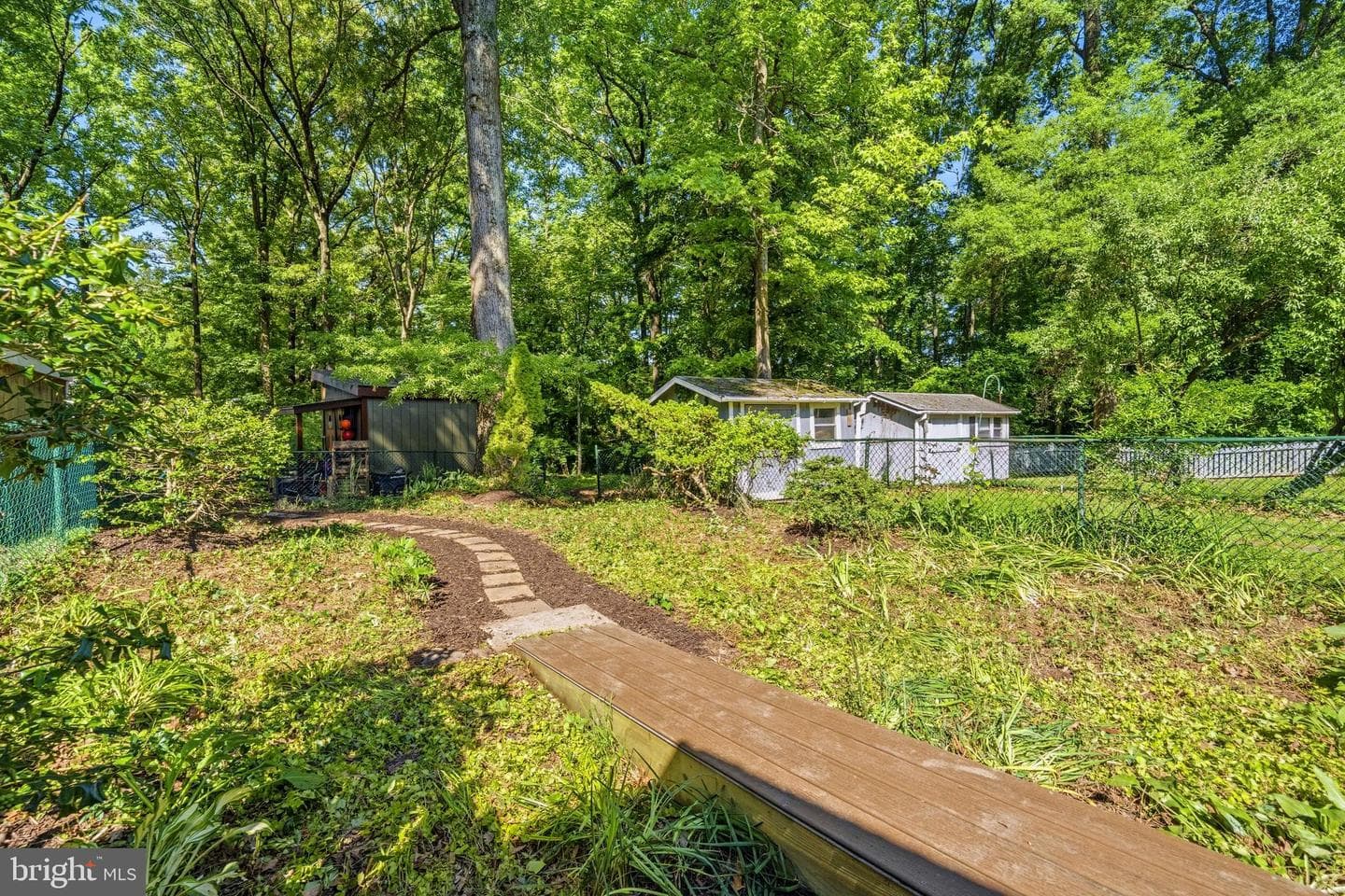 15 Laurel Hill Road photo 33