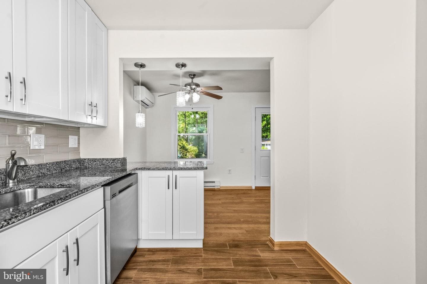 15 Laurel Hill Road photo 7