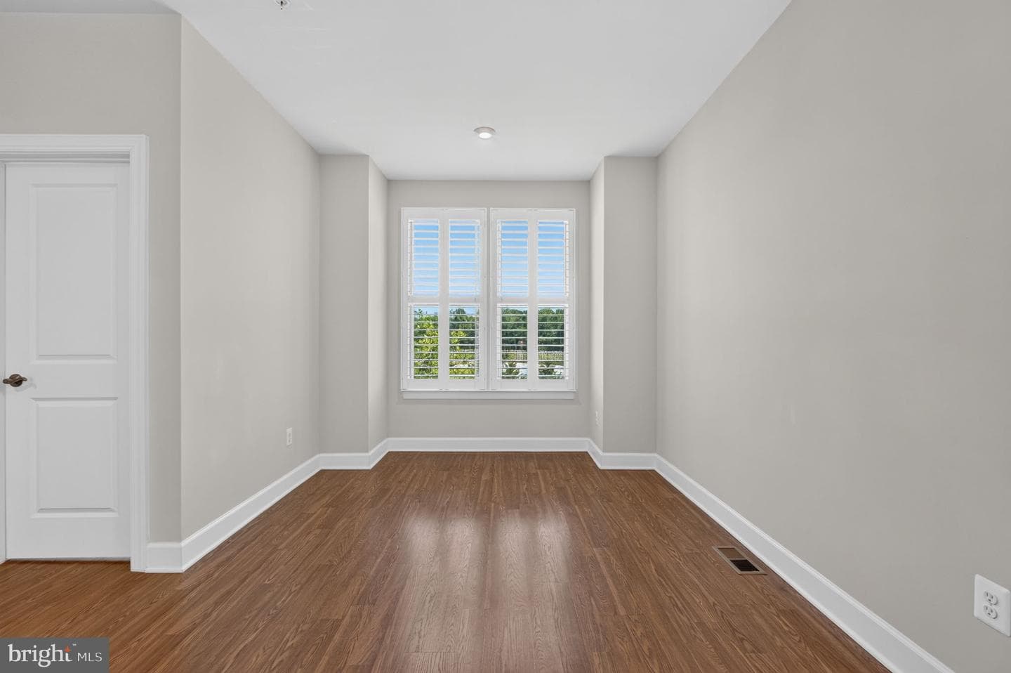 3555 Carnaby Street photo 22