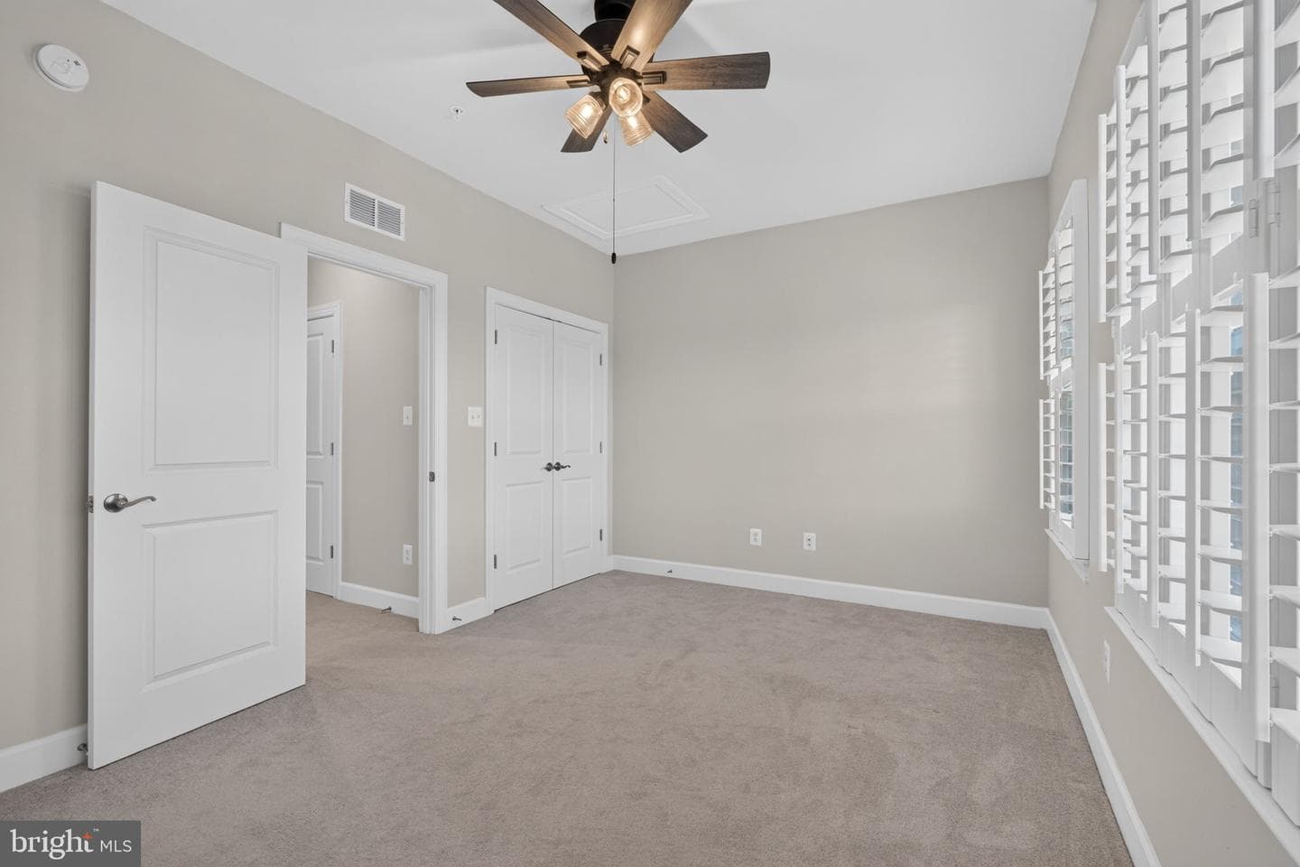 3555 Carnaby Street photo 37