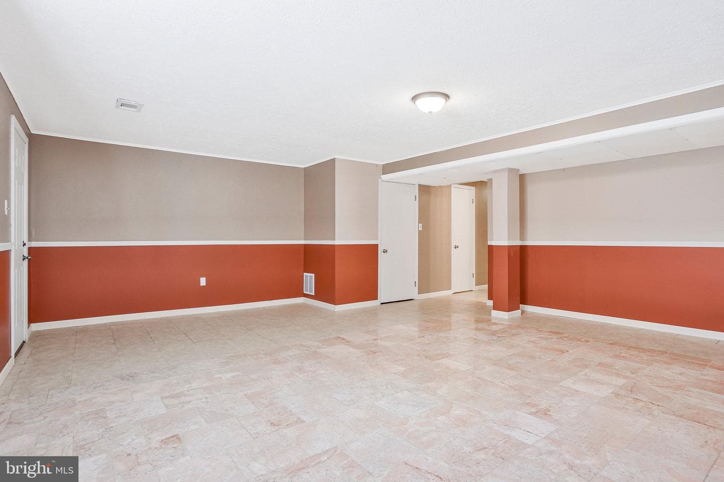 7612 Erica Lane photo 38