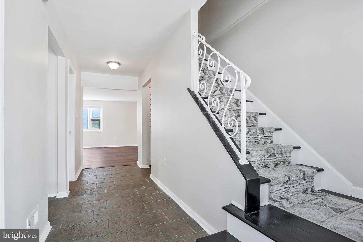7612 Erica Lane photo 6