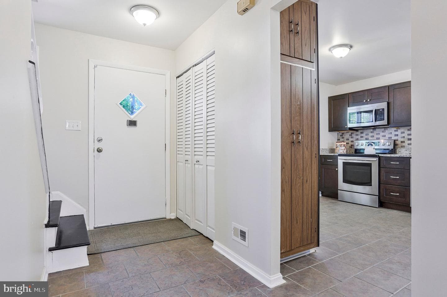 7612 Erica Lane photo 8