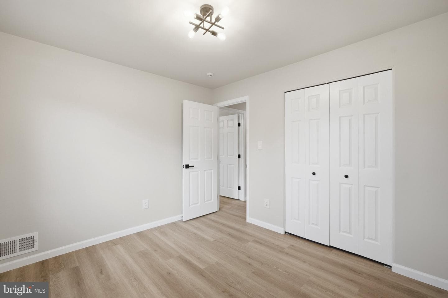 9414 Eldred Place photo 23