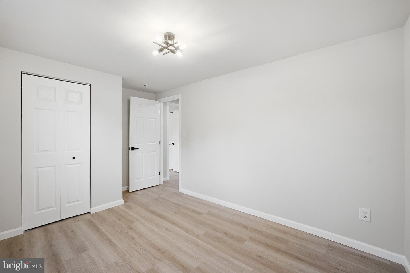 9414 Eldred Place photo 24