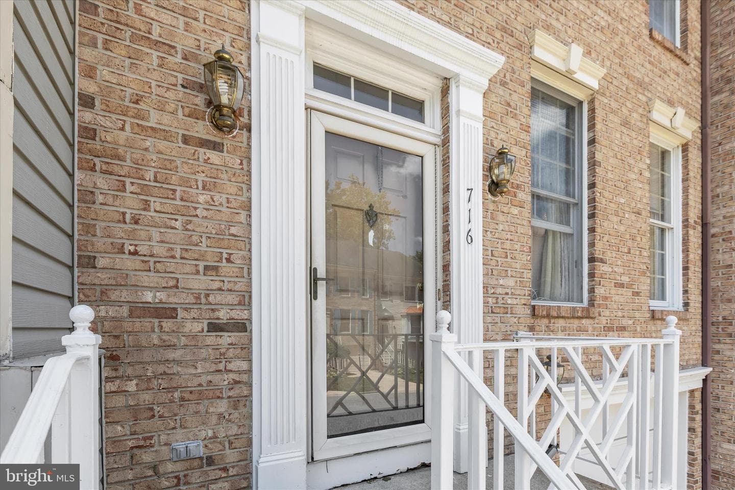 716 Streamside Drive, Bowie