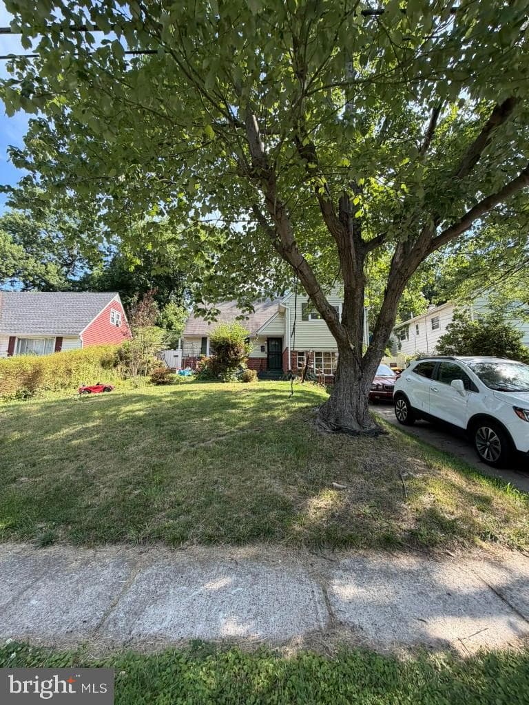 6104 Greenvale Parkway photo 2