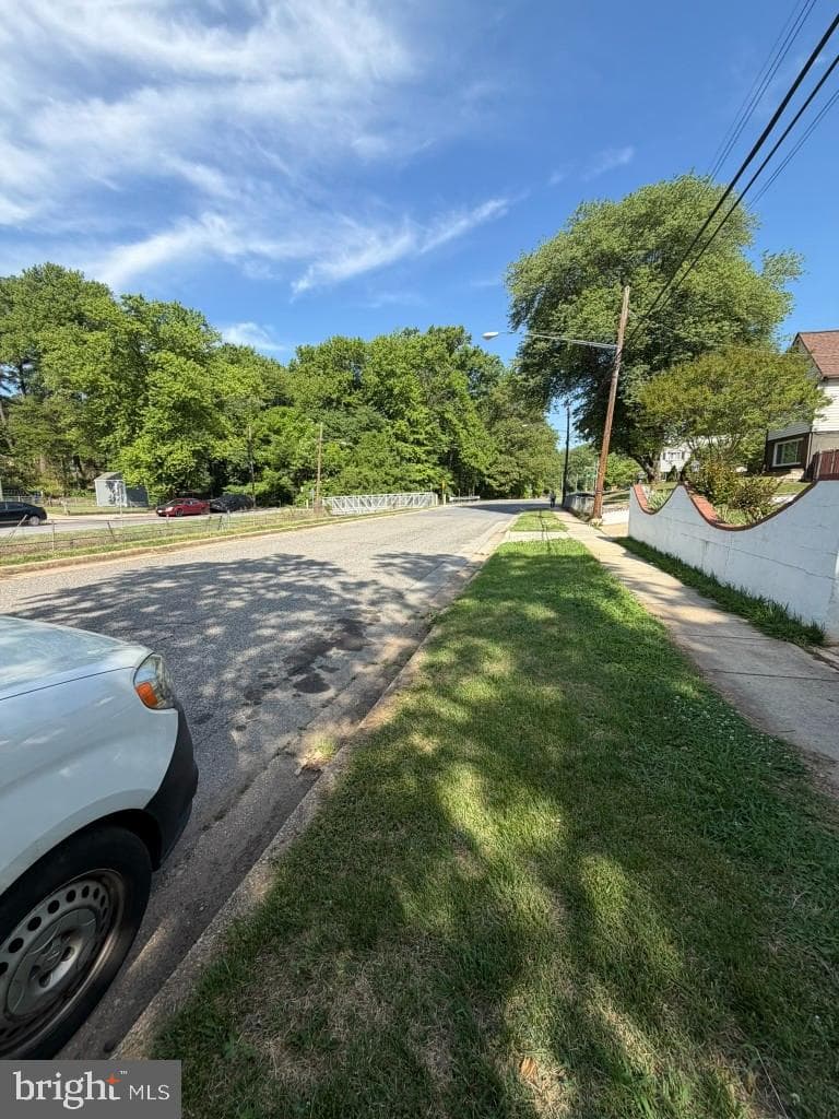 6104 Greenvale Parkway photo 5