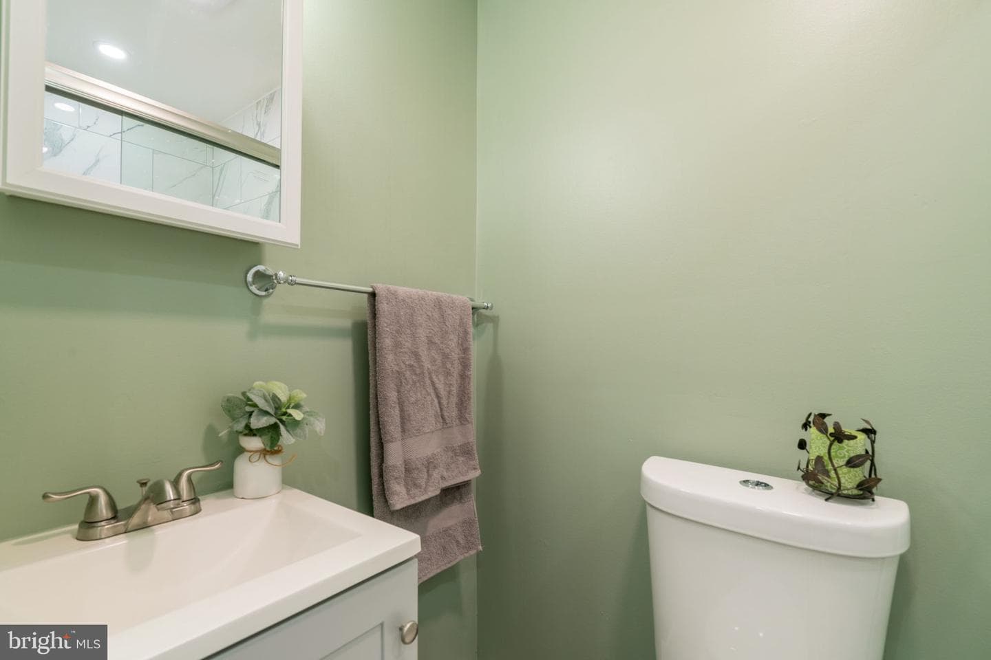 9205 49th Avenue photo 40