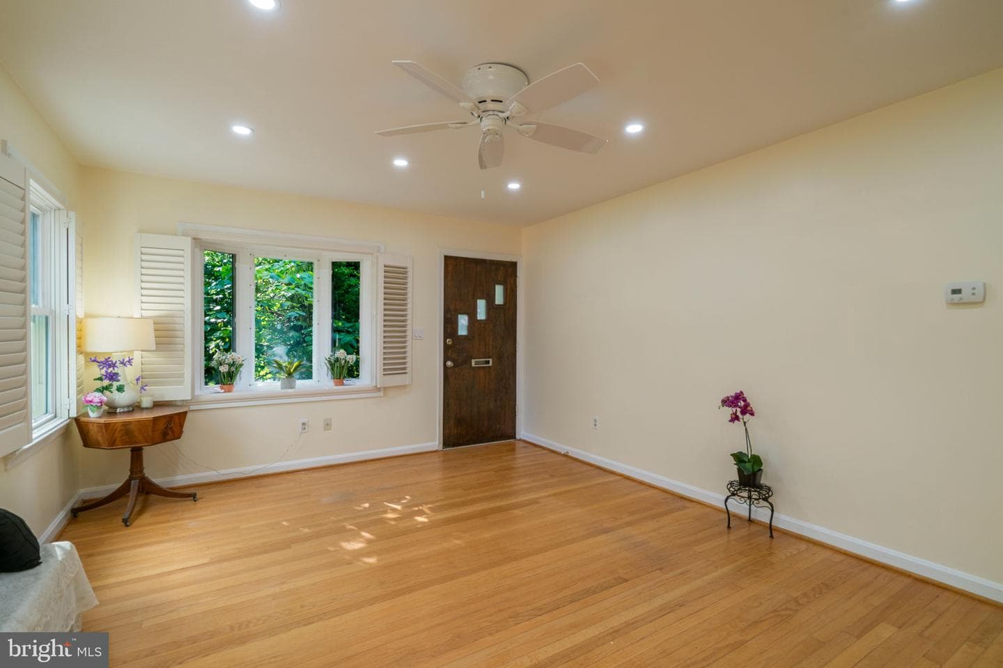 9205 49th Avenue photo 8