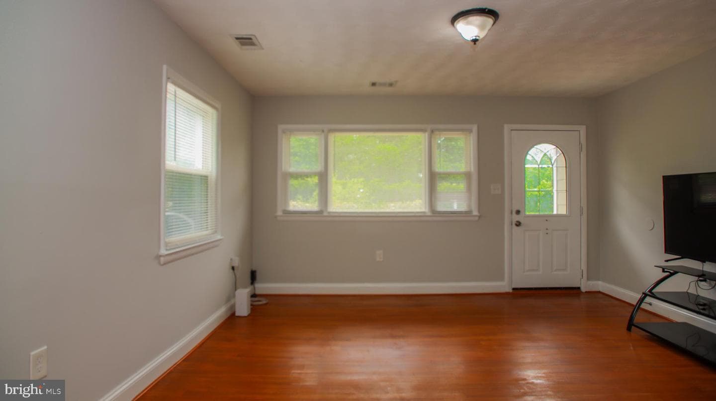 5602 Odell Road photo 13