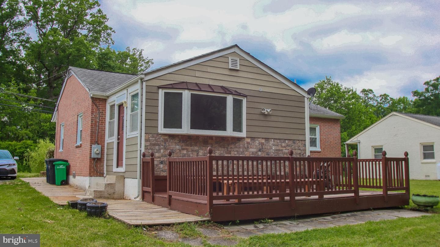 5602 Odell Road photo 5