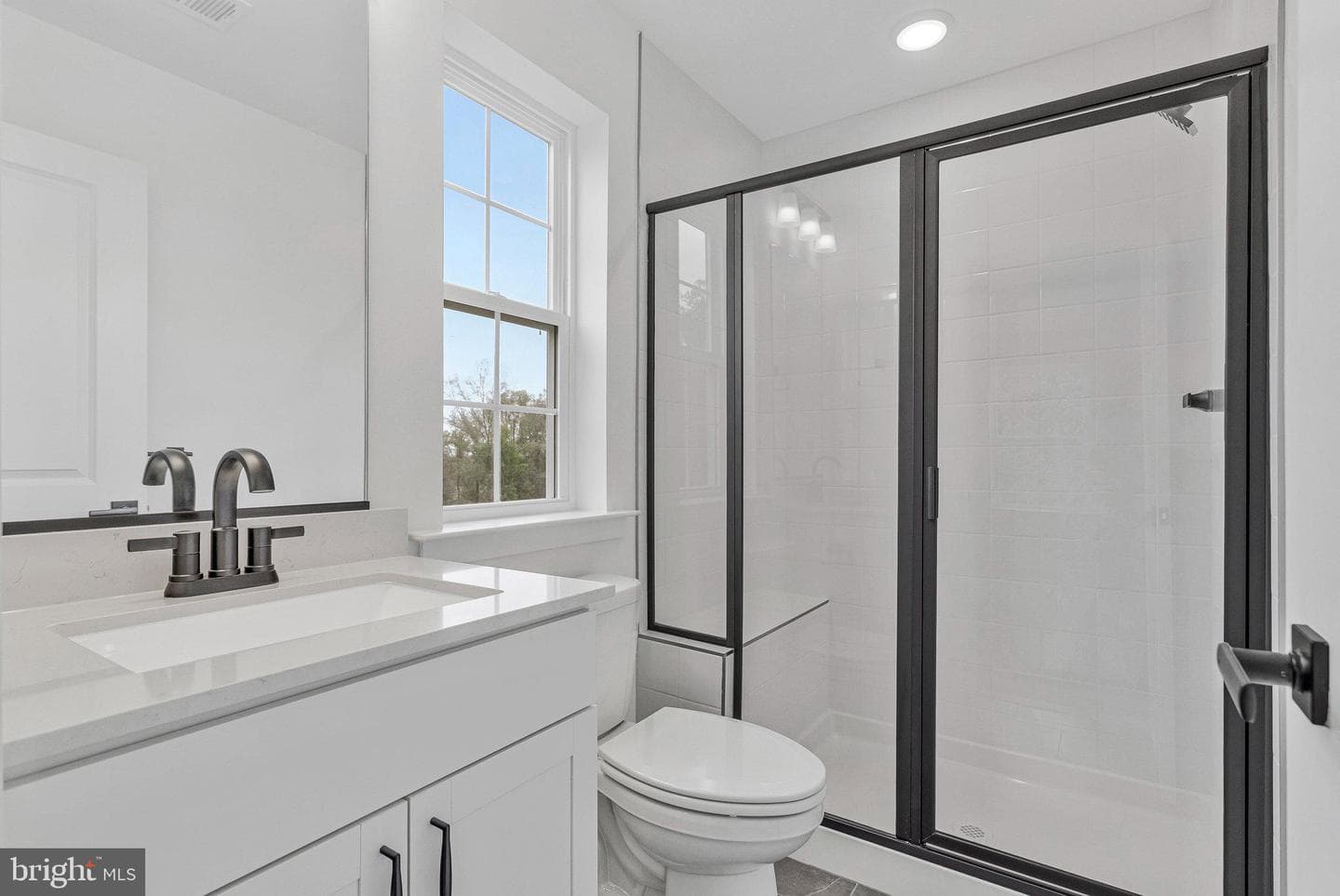 2024 Saint James Road photo 34