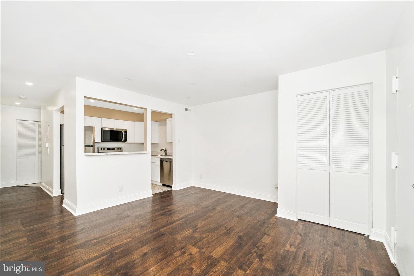 10125 Prince Place #103-11b photo 6