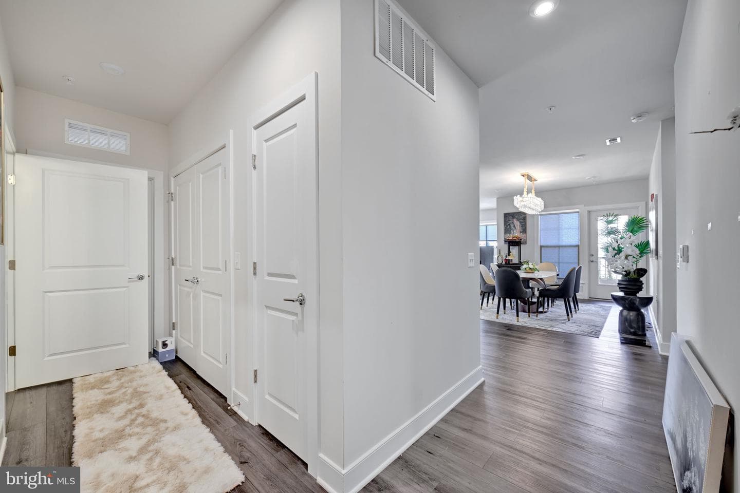 102 Saint Ives Place #401 photo 24
