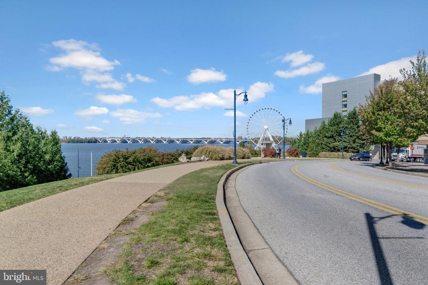 102 Saint Ives Place #401 photo 27