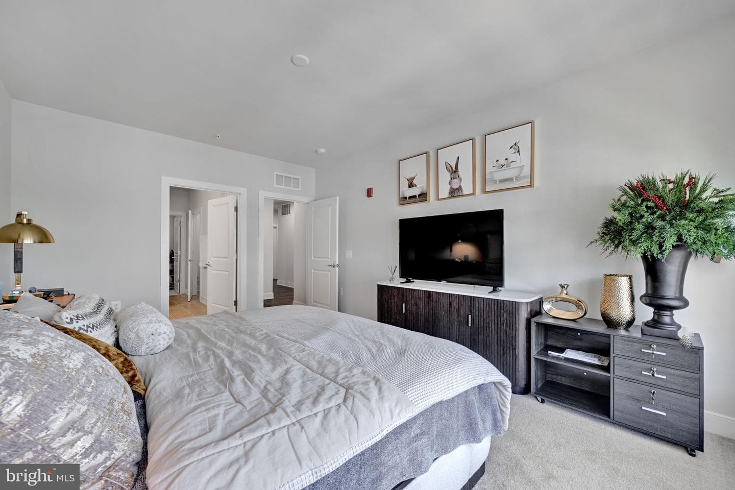 102 Saint Ives Place #401 photo 6
