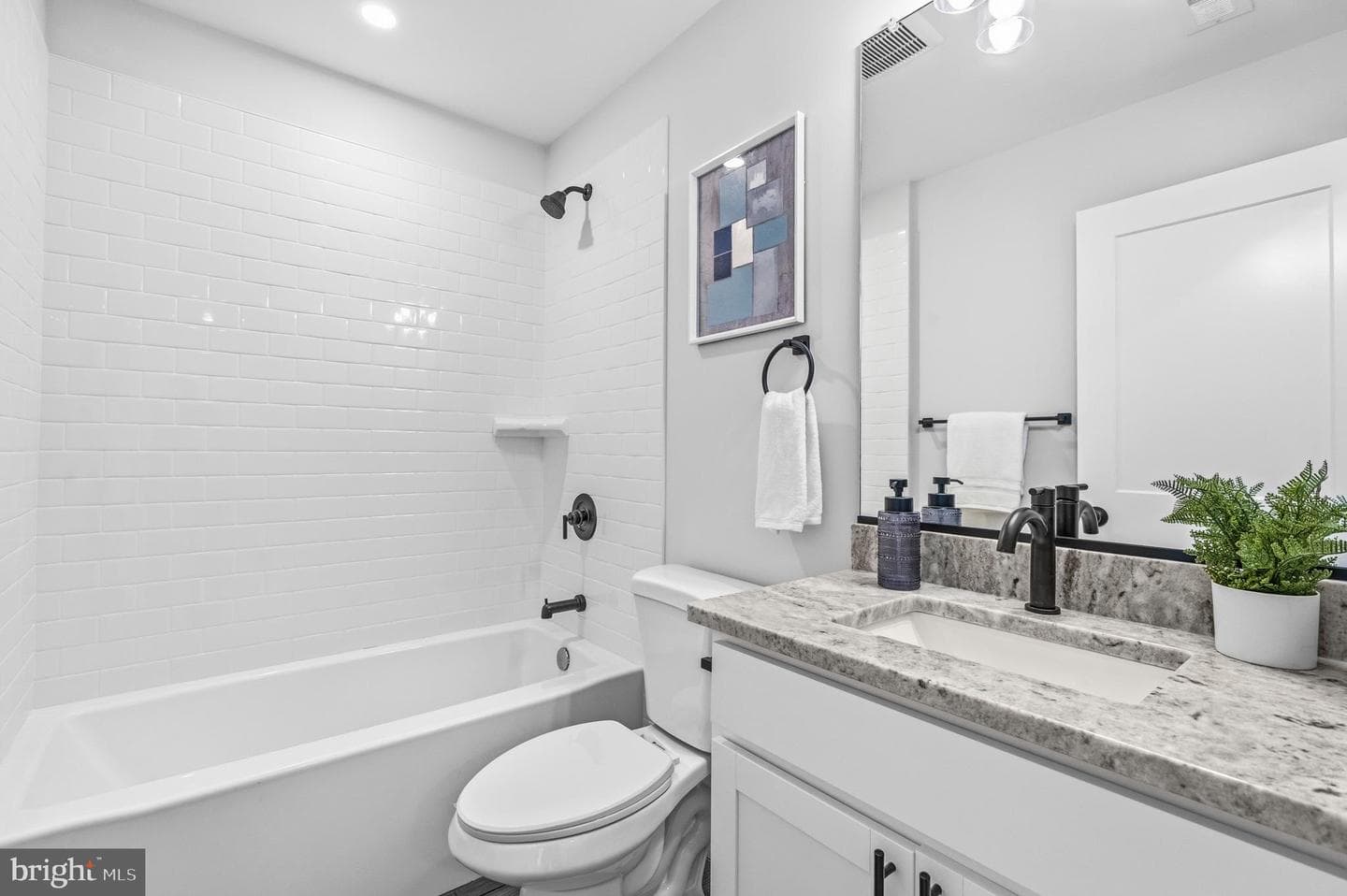 4929 Devitt Place photo 31