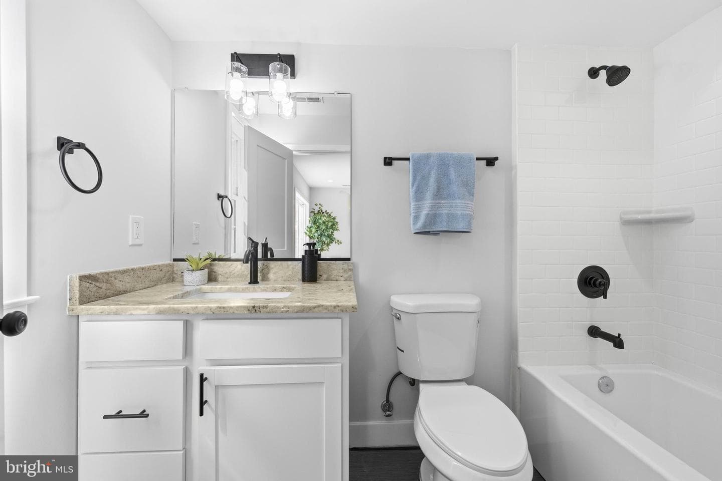 4929 Devitt Place photo 37