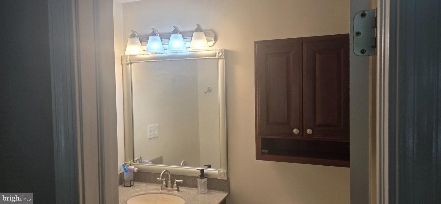 8913 Grandhaven Avenue photo 24