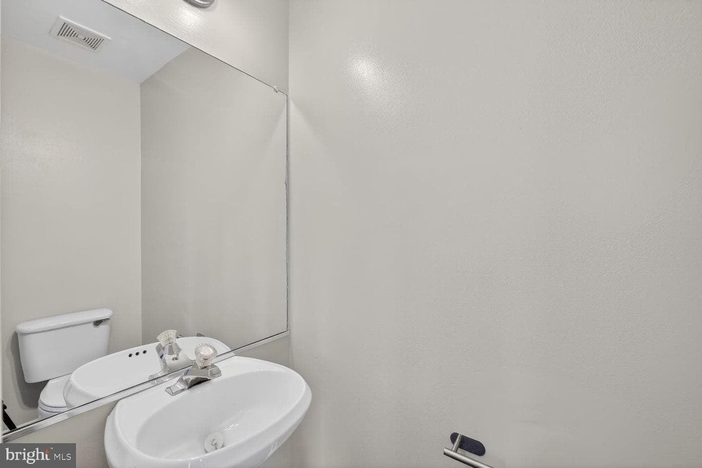 7013 Migliori Court photo 5