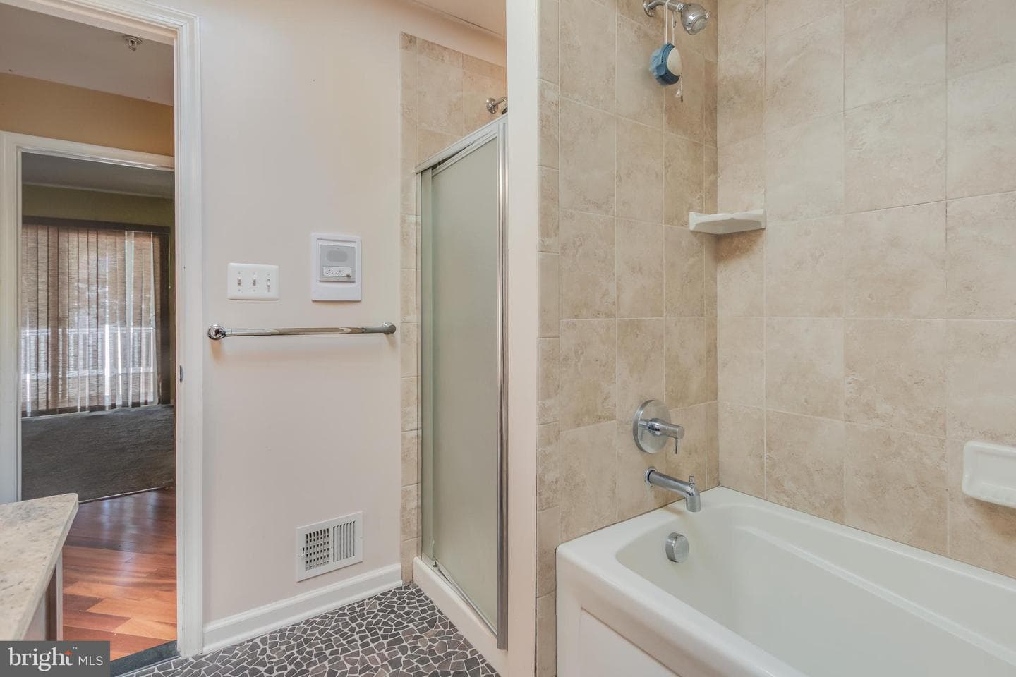 1114 Hybrid Avenue photo 15
