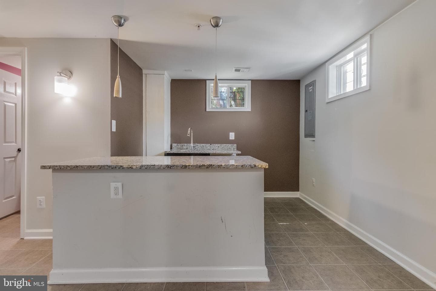 1114 Hybrid Avenue photo 21